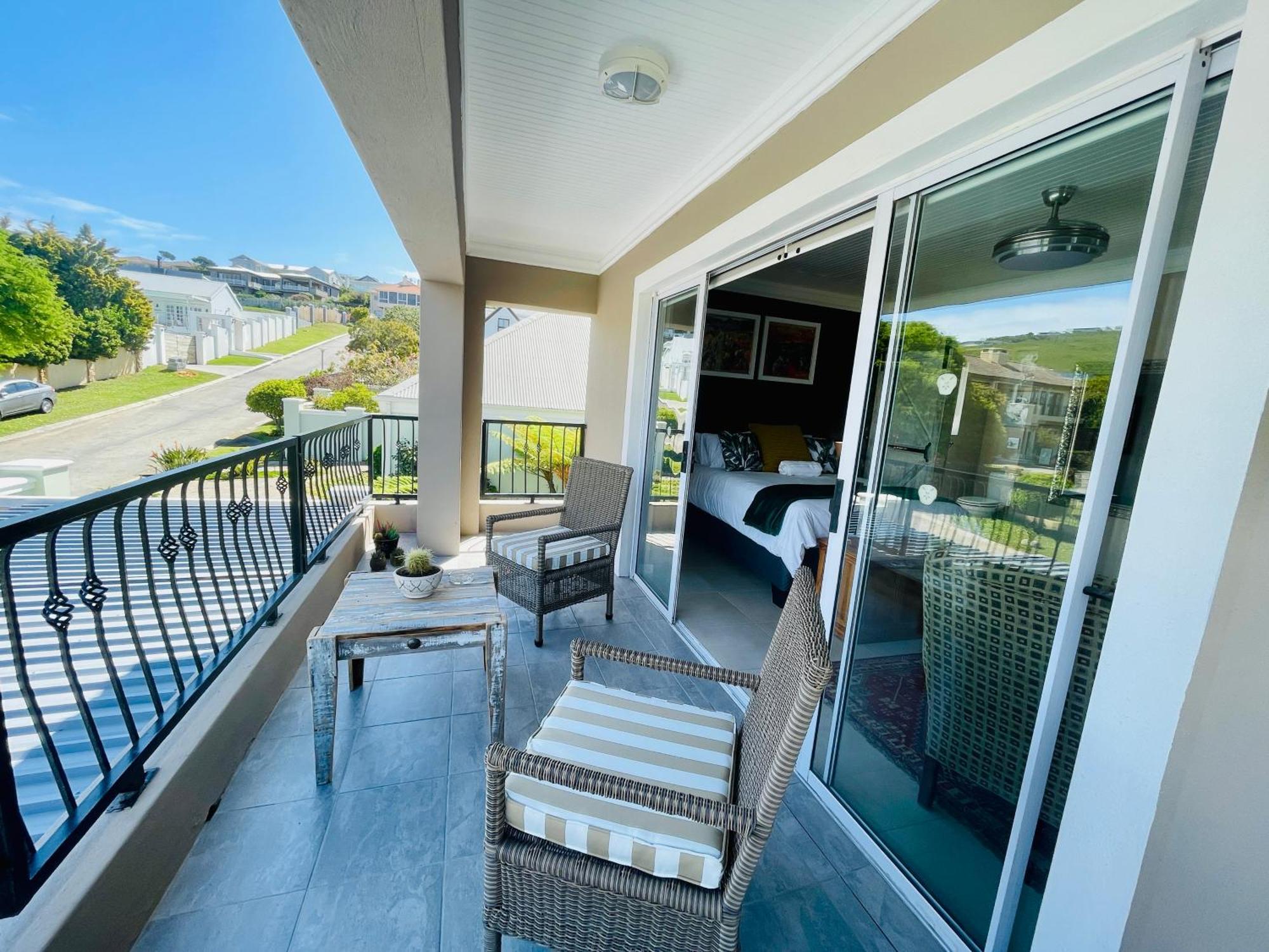 Calm Waters Guesthouse Plettenberg Bay Habitación foto