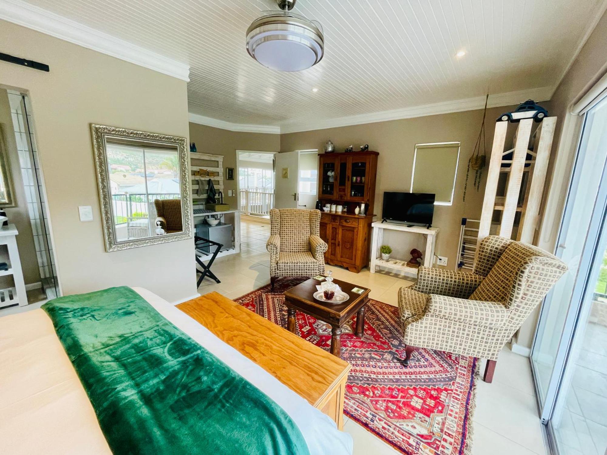 Calm Waters Guesthouse Plettenberg Bay Habitación foto